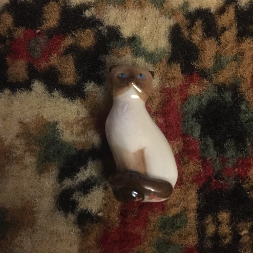 Brooch